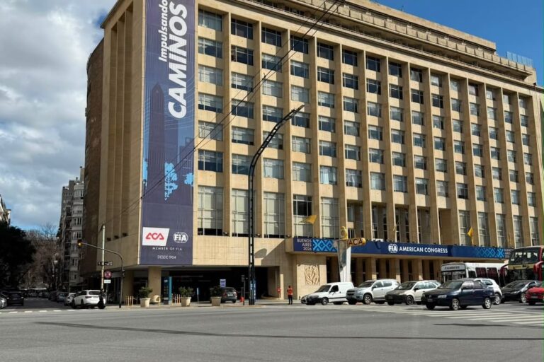 Llega a la Argentina el principal encuentro del automovilismo continental y Milei estará en la apertura