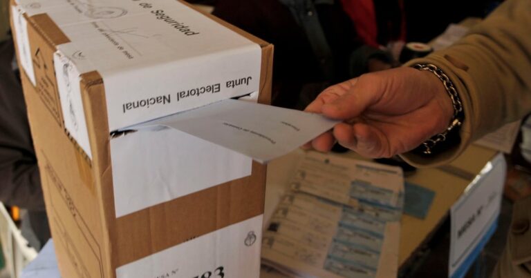 El “ningunismo”, un terreno abierto para los outsiders en 2027