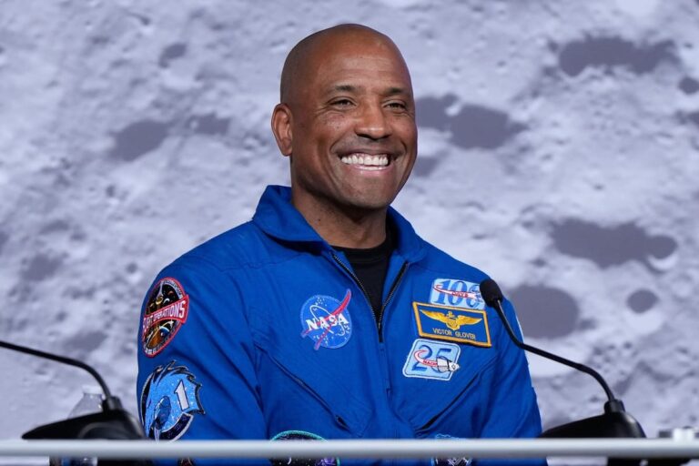 Victor Glover, astronauta del Artemis II: “Somos todos Homo Sapiens, sin importar de dónde vengas ni cómo te veas”