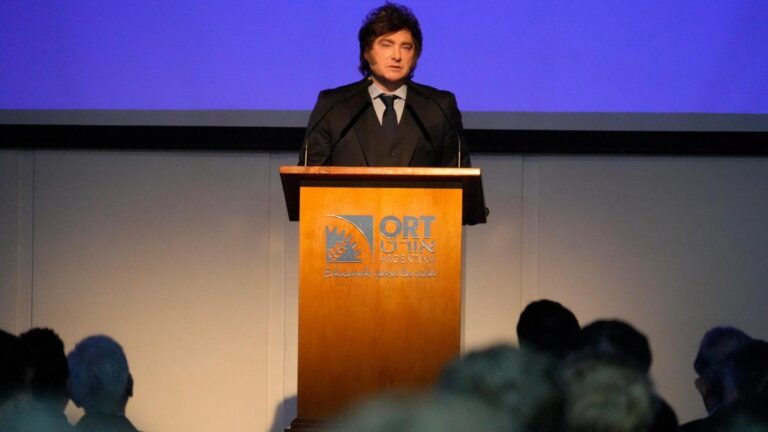 El presidente Javier Milei brindó una exposición ante alumnos de cuarto y quinto año del colegio ORT