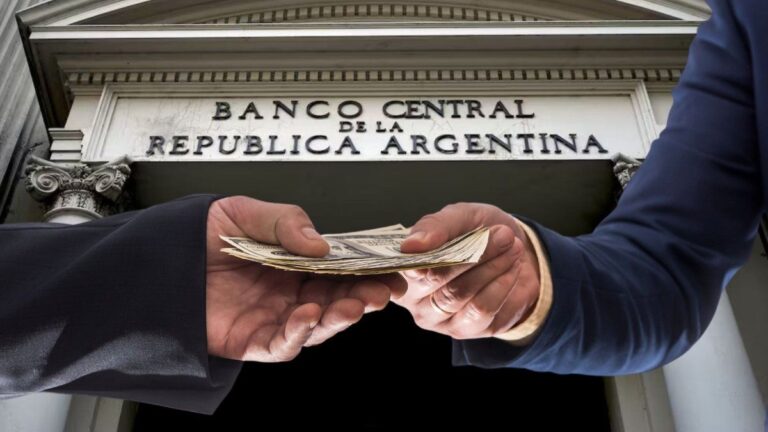El dólar mayorista extendió subas y se consolidó arriba de los $1.500, pese a nueva intervención oficial