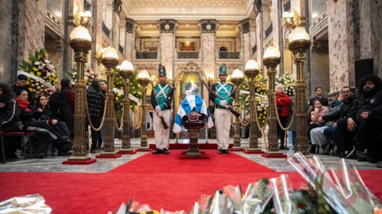 Montevideo despidió a Rubén Rada con una multitudinaria y emotiva ceremonia