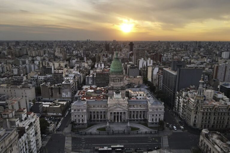 Inocencia Fiscal II busca despejar trabas tributarias para comprar inmuebles con ahorros no declarados