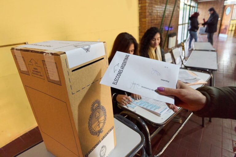 Elecciones de 2027: la presidencial quedó prevista para el 24 de octubre y las PASO siguen en discusión