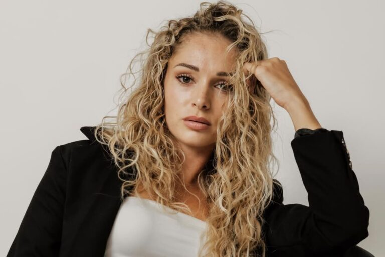 Bianca Zero busca afianzarse en Buenos Aires entre castings, fútbol y un proyecto laboral en pausa