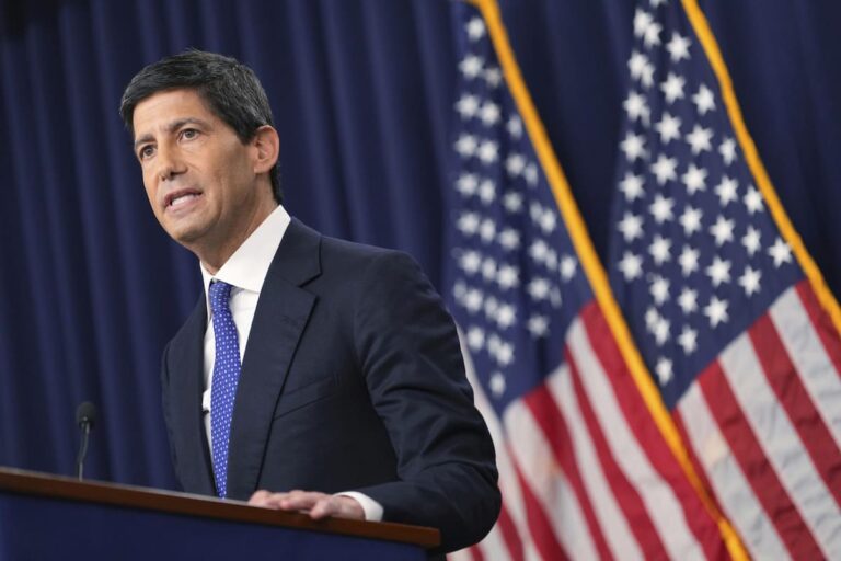 La Reserva Federal elevó las tasas y profundizó la tensión con Trump