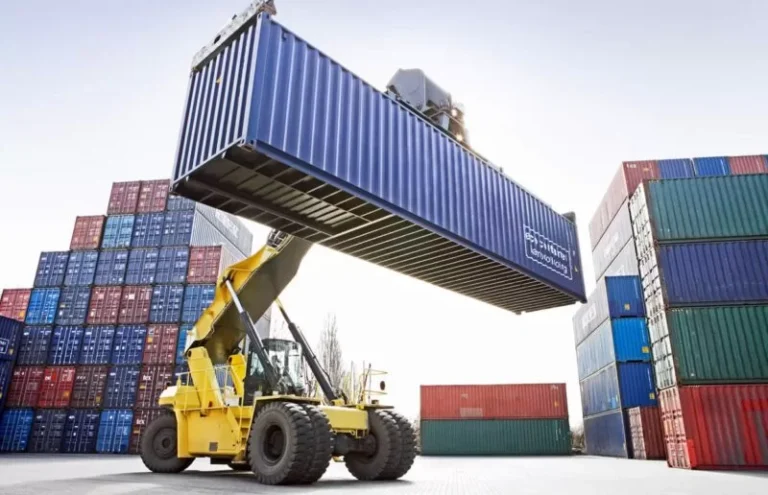 El superávit comercial de agosto llegó a US$ 2.187 millones, con importaciones en alza
