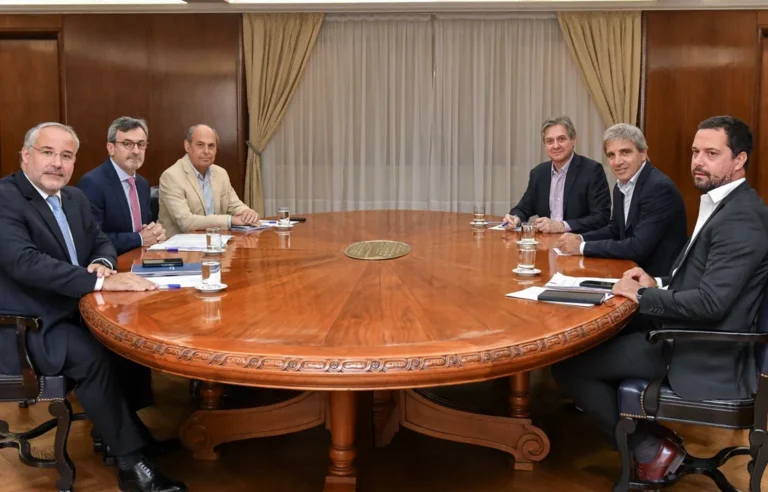 La UIA reclamó medidas fiscales, energéticas y crediticias ante la caída industrial