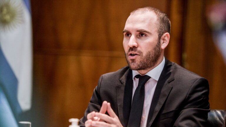 Guzmán cuestionó la reforma del BCRA y reclamó controles sobre deuda y reservas