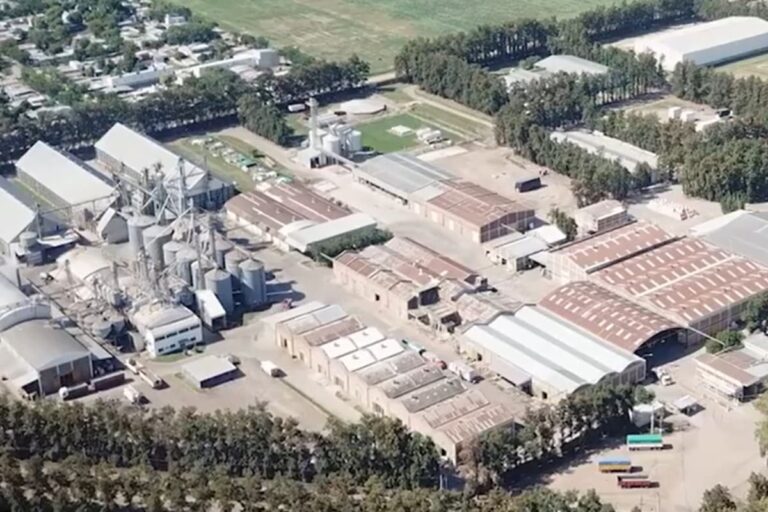 La Unión Agrícola de Avellaneda evalúa construir un puerto propio para su producción