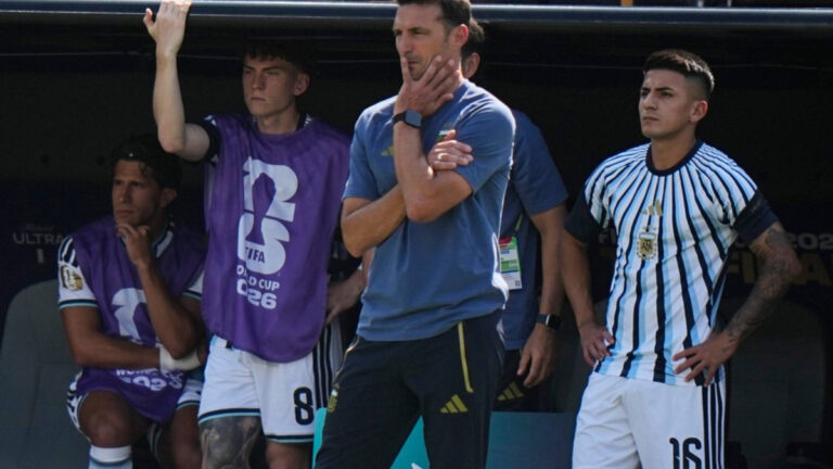 Tapia respaldó a Scaloni tras sus dudas sobre la continuidad en la Selección