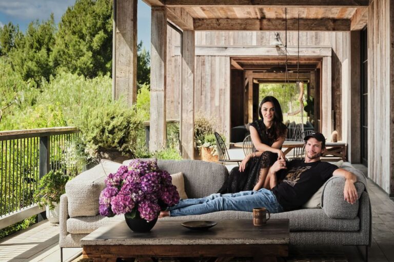 Kutcher y Kunis convirtieron una propiedad de 2,4 hectáreas en un hogar autosustentable