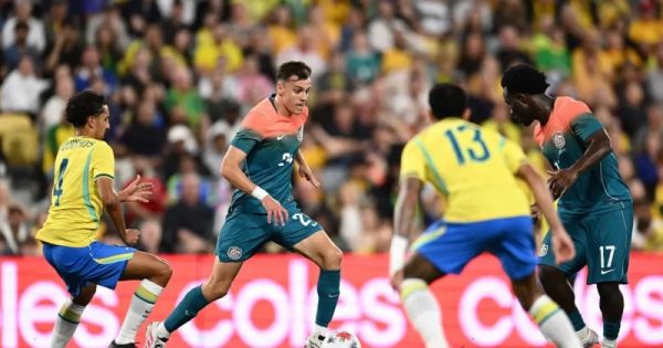 Brasil igualó ante Australia en el tiempo de descuento