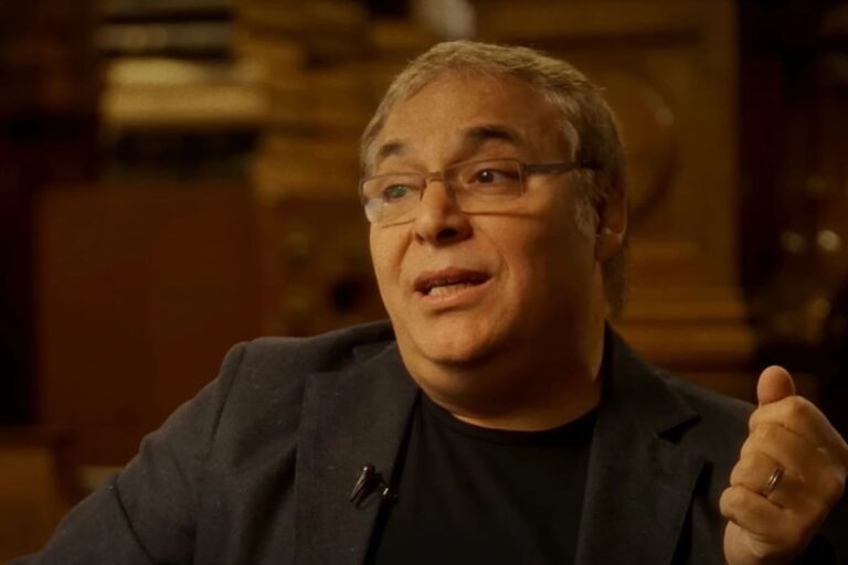 Gabriel Rolón analizó los mandatos, el deseo y la dificultad de aceptar la falta
