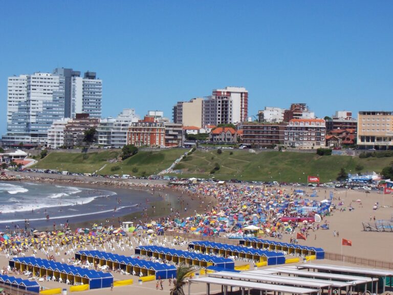 Fito Páez detuvo un recital en Mar del Plata y cuestionó a la seguridad